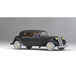 Vehicule: Citroen 15CV noire resine